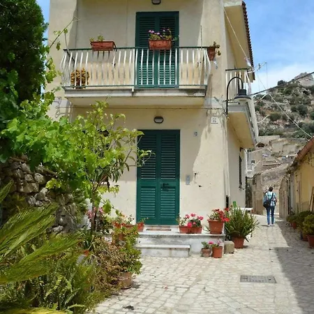 Holiday home C'era Volta - Casa Tivoli *